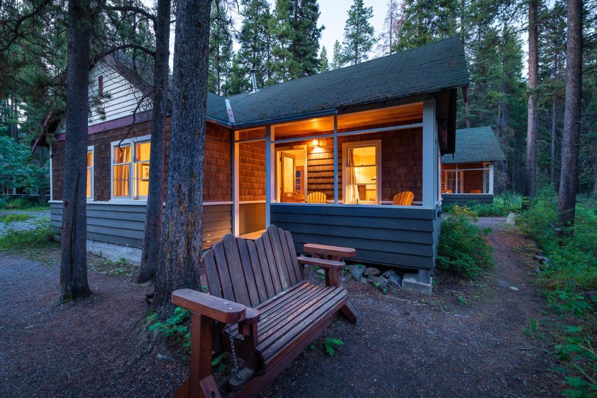 Chalet Johnston Canyon &